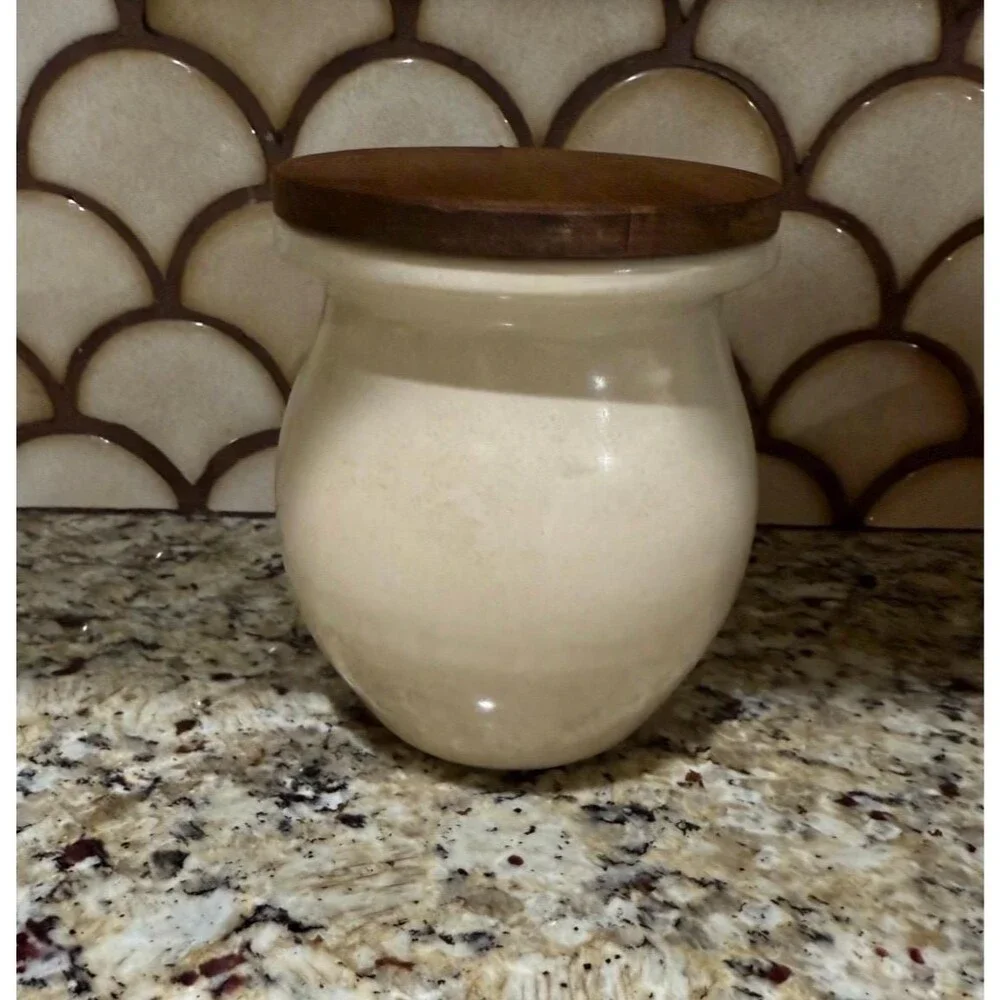 Casey Pottery Marshal Texas Jar w/ lid 6”Tall Vintage